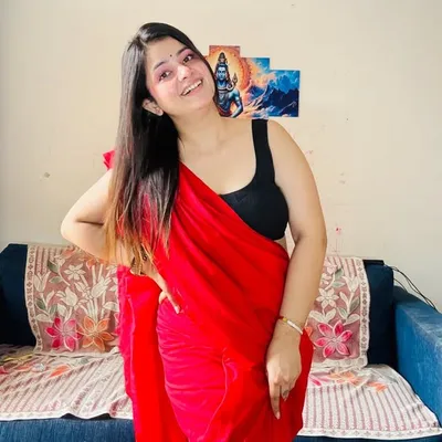 Sneha ๐ฉ๐ฉ profile