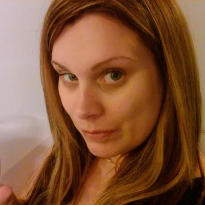 Liz profile