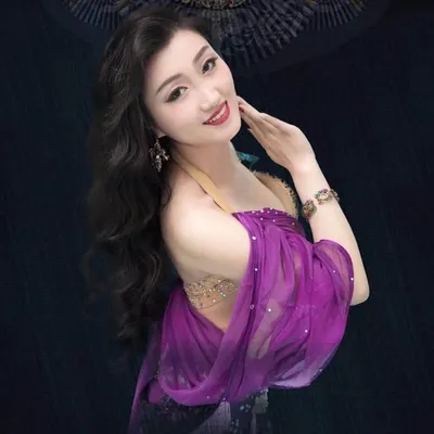 Bella Leiyu profile