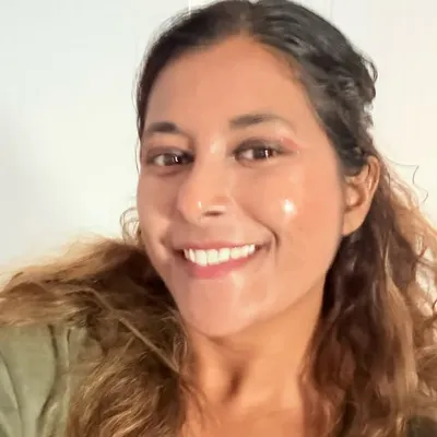 Shalini Singh profile