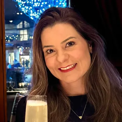 Renata Souza profile