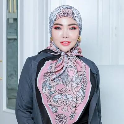 Bella Shofie BRAND profile