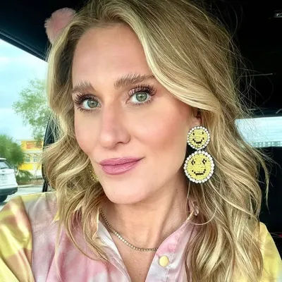 Jennifer Schneider profile