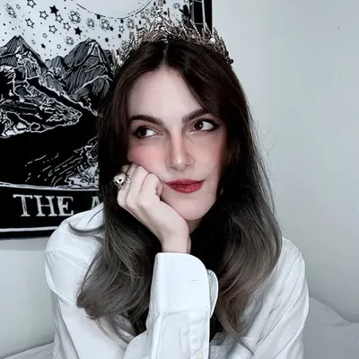 belle hendges 🥀 profile