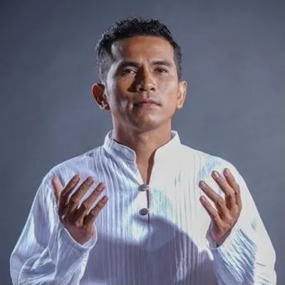 Bell Ngasri profile