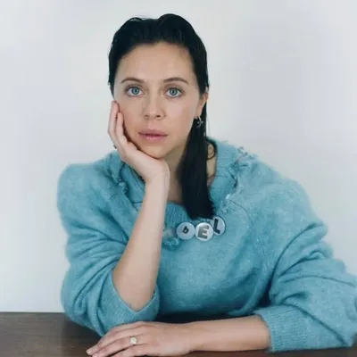 Bel Powley profile