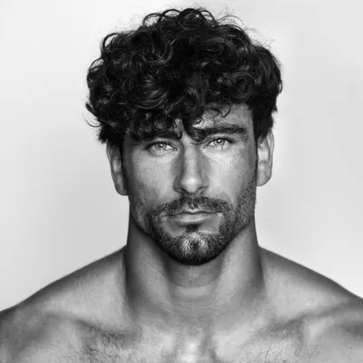 Benjamin Axus profile