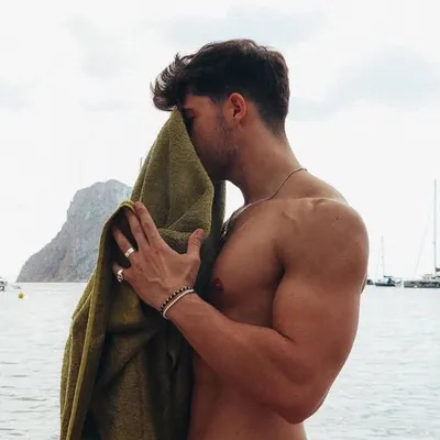 BENJAMIN THORPE profile