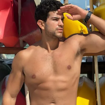 Bernardo flores profile
