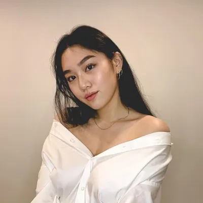 Bernice 🤍 profile