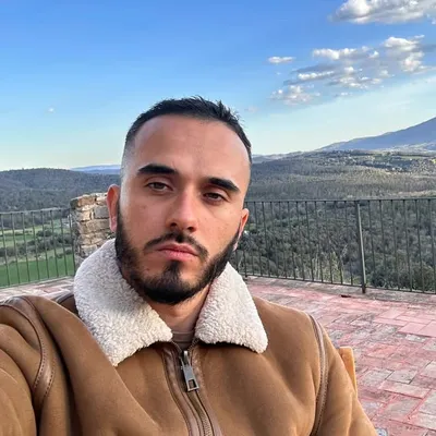 Alberto Arjona profile