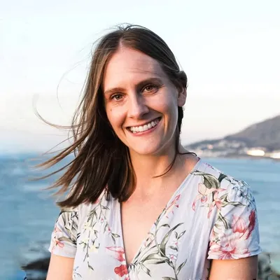 beth | photographer + food stylist + video creator profile