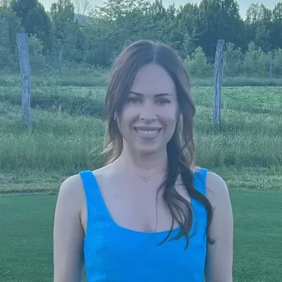 Betsie Larkin profile