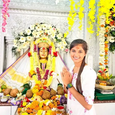  Bhakti mhaske🦋 profile