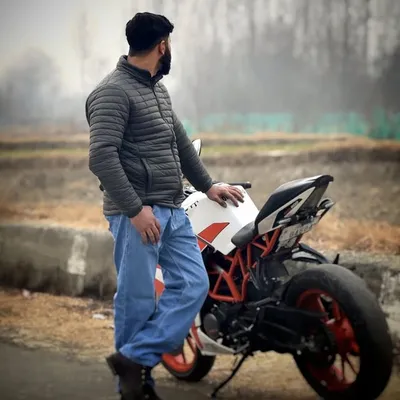 Bhat_Suhail_919 profile