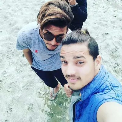 shubham bhatt profile