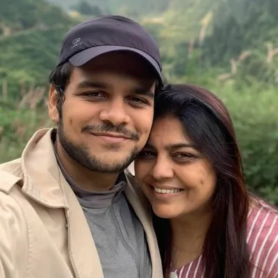 ALL ABOUT BHAVYA GANDHI ๐ฅ๐ค profile