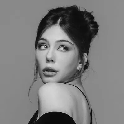 Bia Arantes profile