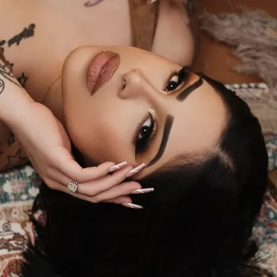 Bianca Linares profile