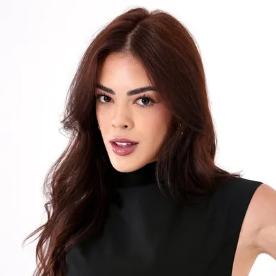 Bia Oliveira profile