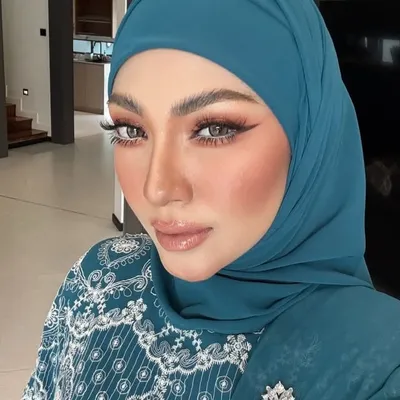 Bibi Diyana profile