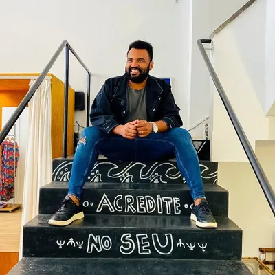 Bicha Preta pelo Mundo - Tiago Dias profile
