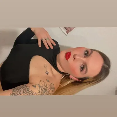 Lu Checa❤️🔥 profile