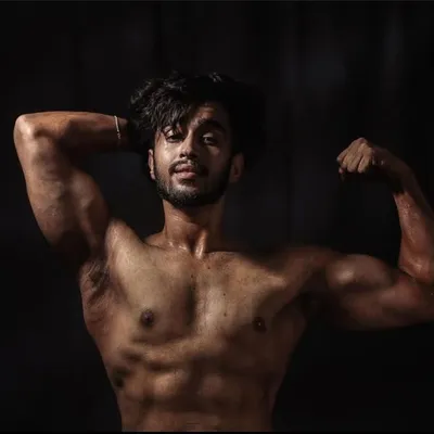 Ayush Chadha | Fat loss Transformation coach profile
