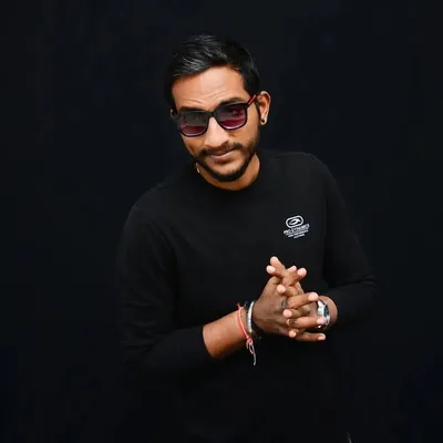 KASHYAP PATHAK📸🎤🎥💻 profile