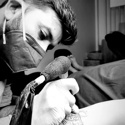 Black Art Tattoo & Piercing profile