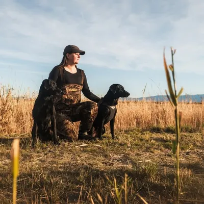 Gillian & the Black Dogs| Dog-friendly Adventures around the PNW profile