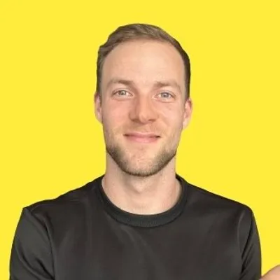 Blaise Bowly I Tálas Balázs profile