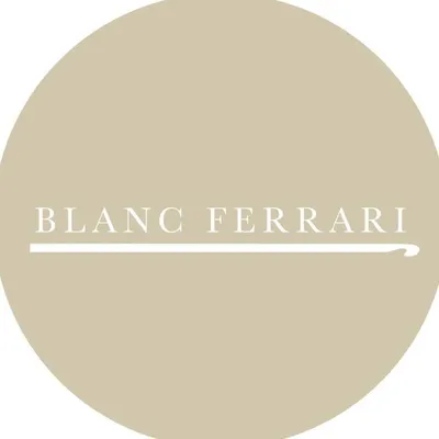 Blanc Ferrari Borse profile