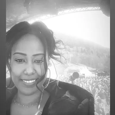 ብ ሌን profile