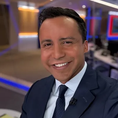 Bryan Llenas profile