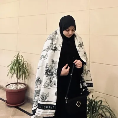 Ayesha Mubeen Khan. profile