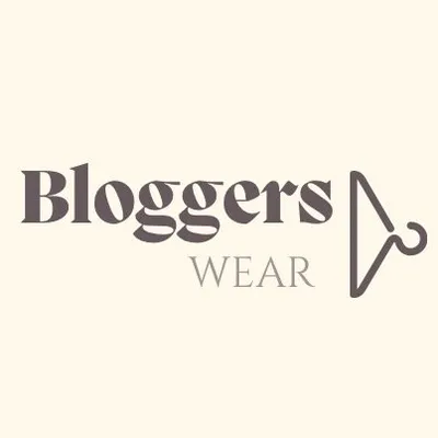 Bloggers wear 🫧 profile