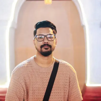 ABHIK • Travel Vlogger profile