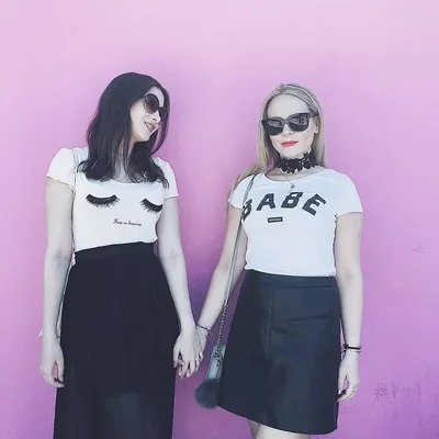 Blondie&Brownie travel edition profile
