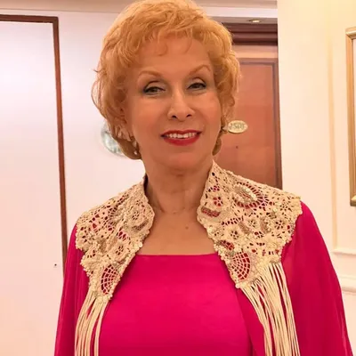 Dr Blossom Kochhar profile