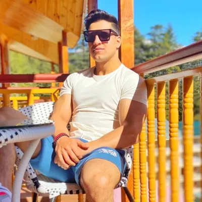 Naitik Bhatt profile