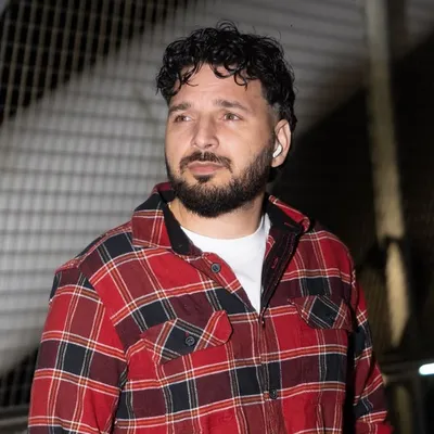 Bobby Bhullar 🎤ਬੌਬੀ ਭੁੱਲਰ 🖋 profile
