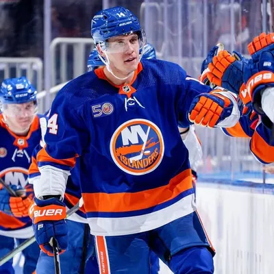 Bo Horvat profile