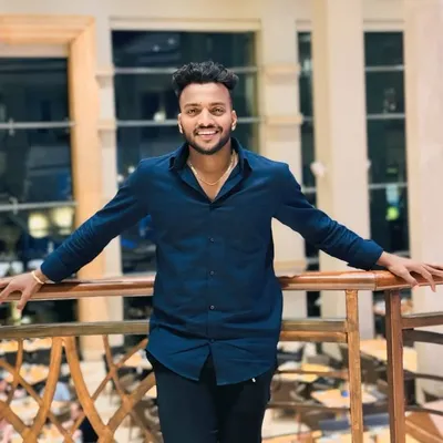 Abhishek Manjrekar 🧿 profile