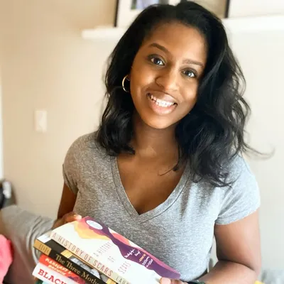 Sarah | Bookish and Black profile