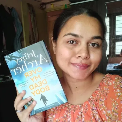 Book Reviewer ~ Bookstagram profile