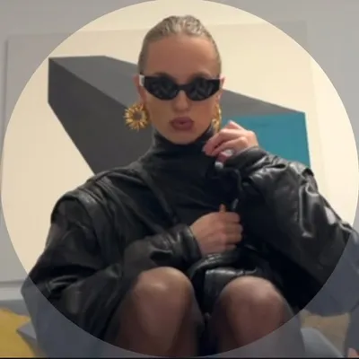 brand consultant / stylist profile