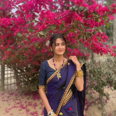 লিজা বৰপাত্ৰগোঁহাই (গোসাঁনী ) 🤍 profile