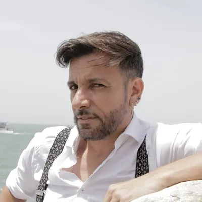 Martín Bossi profile
