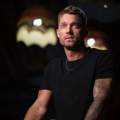 Brett Young profile